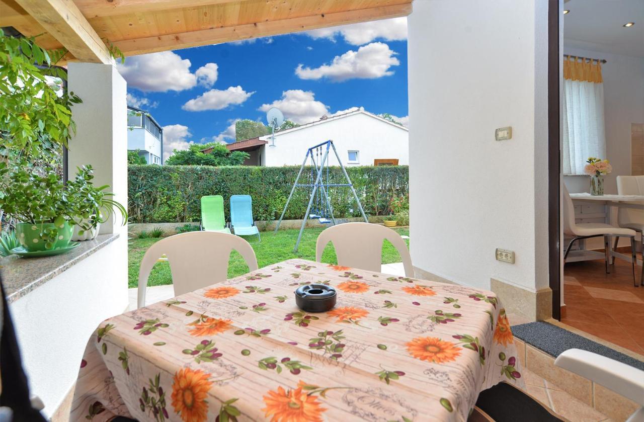Apartment Snjezana 1064 Ровінь Екстер'єр фото