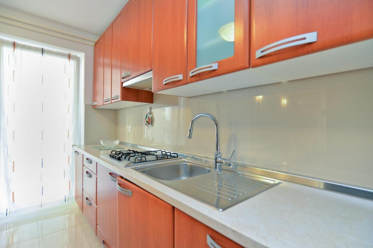 Apartment Snjezana 1064 Ровінь Екстер'єр фото